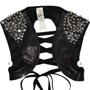 Leather Embellished lace-up shrung